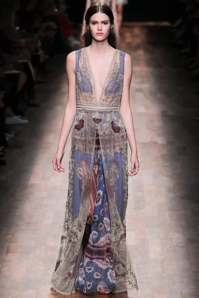 Look 64